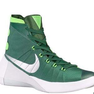 Nike Women’s Hyperdunk 2015 Basketball Shoe EC 9.5